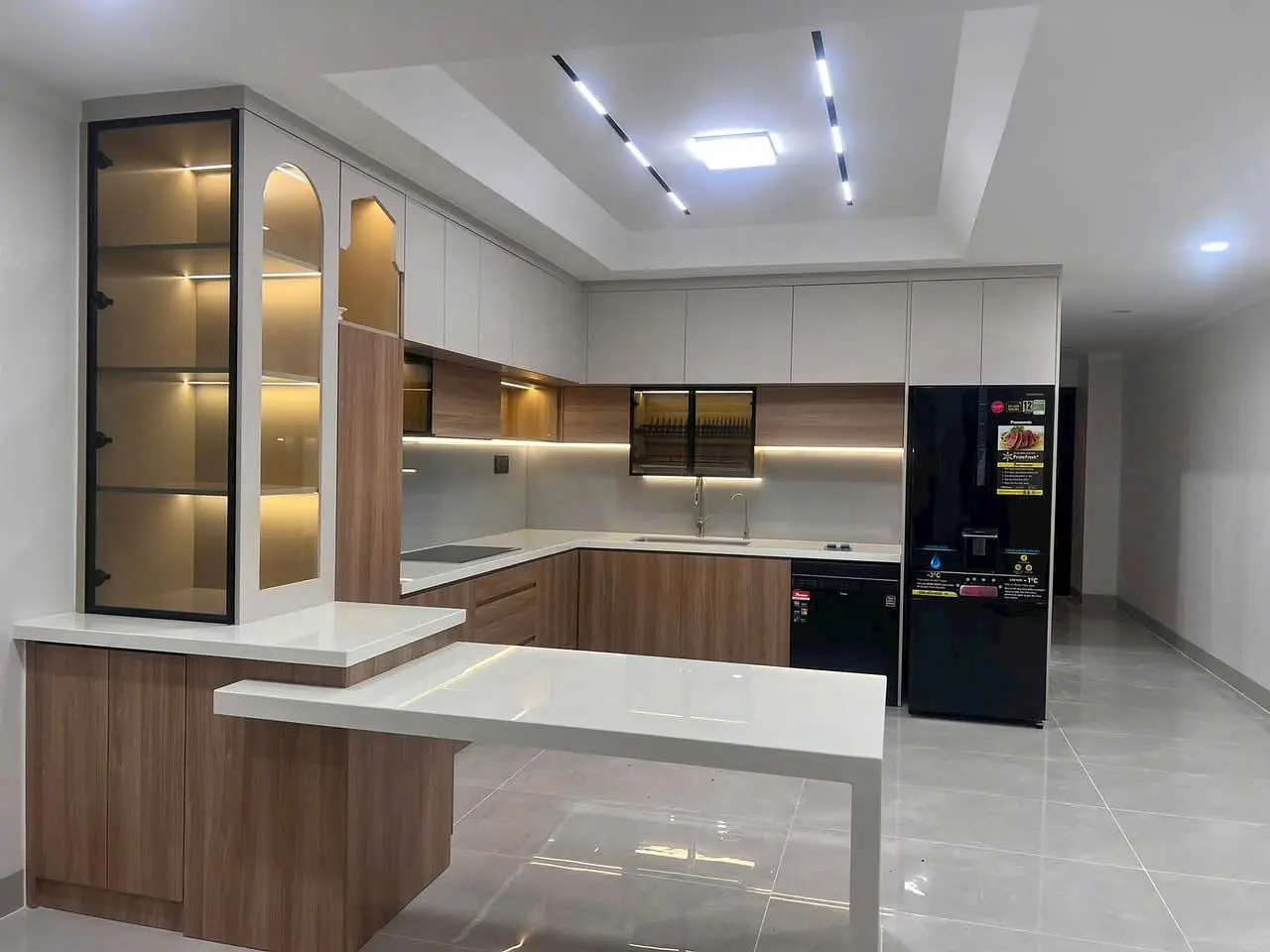Tủ bếp gỗ công nghiệp VH69