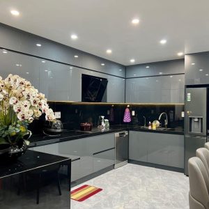 Tủ bếp gỗ công nghiệp phủ acrylic VH08