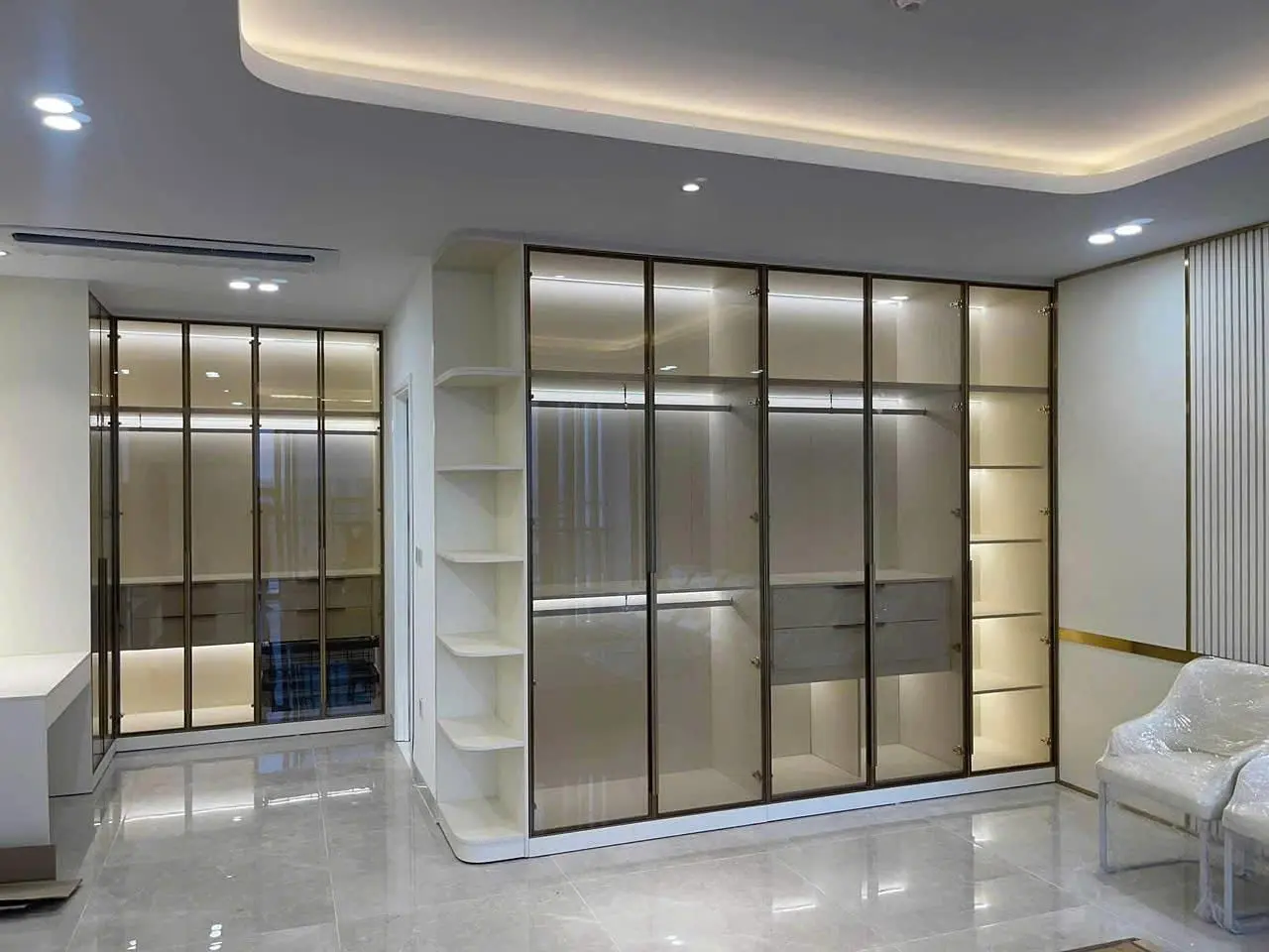 Tủ quần áo cánh kính VH39