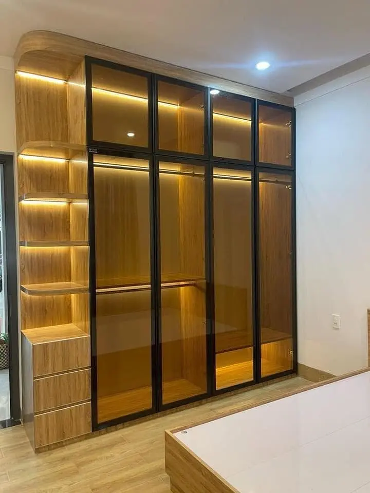 Tủ quần áo cánh kính VH46